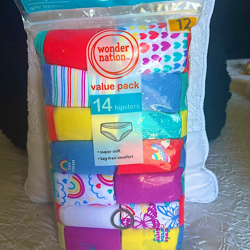 14 pack Girls Hipster size 12